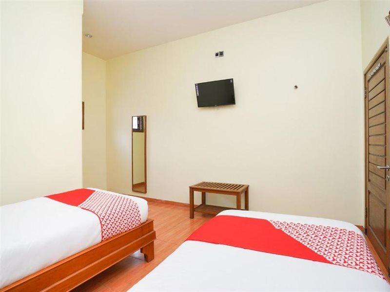 Hotel Bumi Bermi Permai Near Bermi Eco Park Mitra Reddoorz Проболинго Экстерьер фото